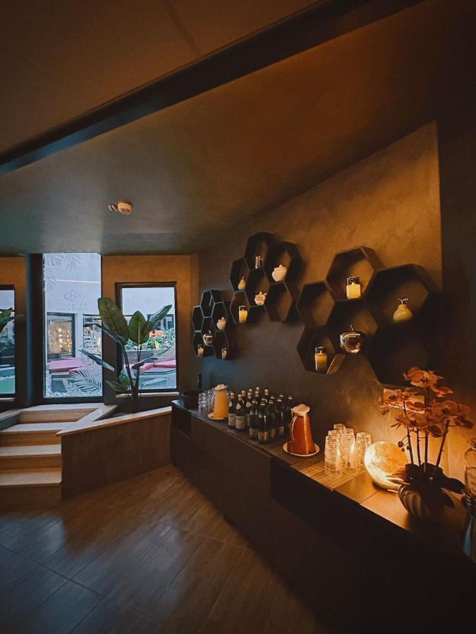 The Hive Hotel Roma Esterno foto