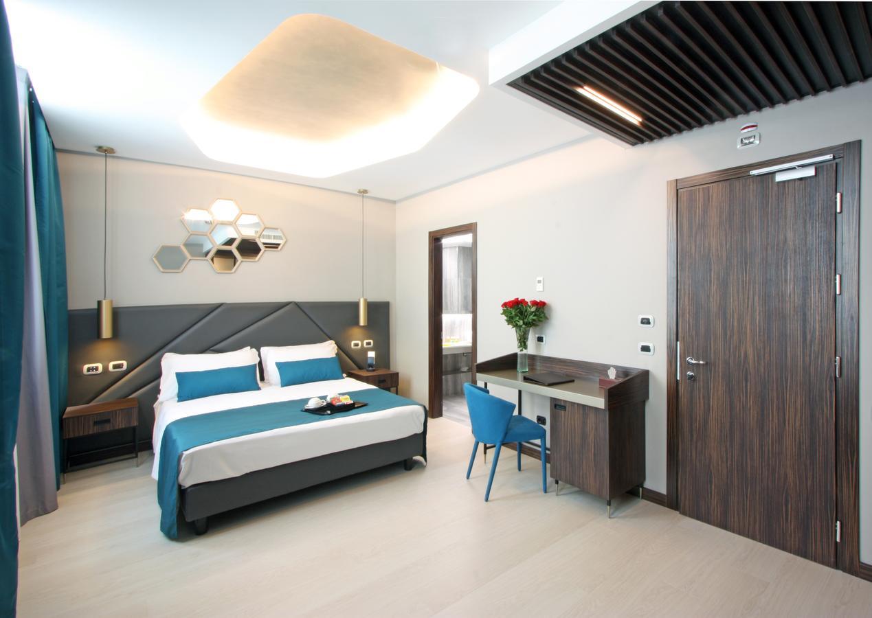 The Hive Hotel Roma Esterno foto