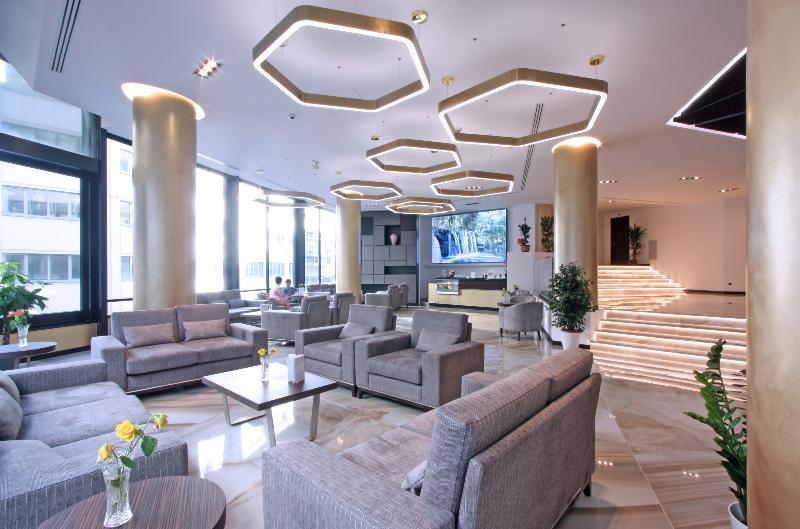 The Hive Hotel Roma Esterno foto